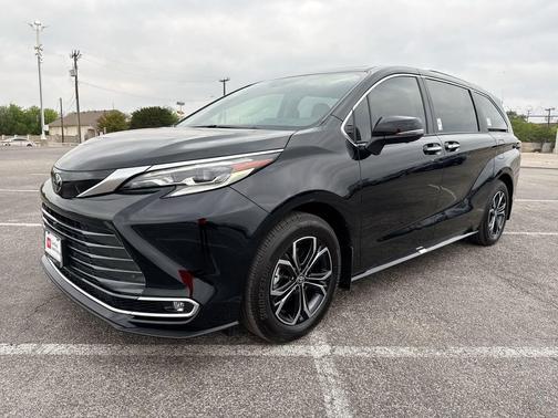 2026 Toyota Sienna Platinum