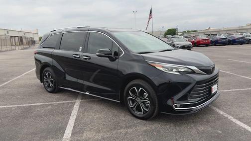 2026 Toyota Sienna Platinum