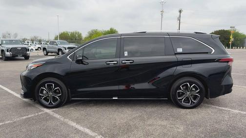 2026 Toyota Sienna Platinum