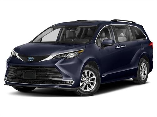 2023 Toyota Sienna XLE 8 Passenger