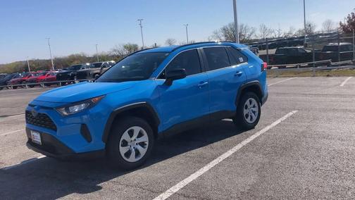 2020 Toyota RAV4 LE
