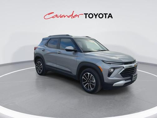 Sterling Gray Metallic 2025 Chevrolet Trailblazer LT