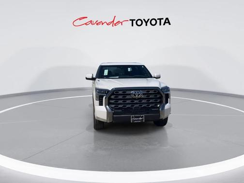 2025 Toyota Tundra Hybrid Platinum