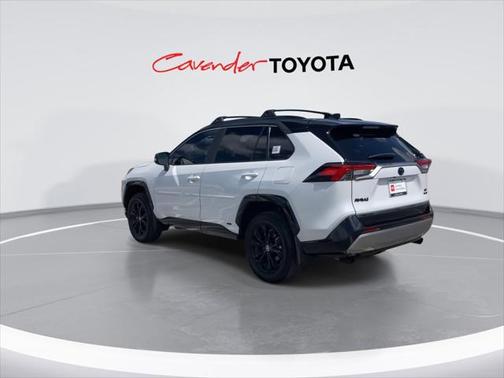 2024 Toyota RAV4 Hybrid SE