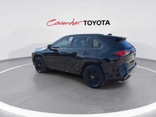 2022 Toyota RAV4 Hybrid SE