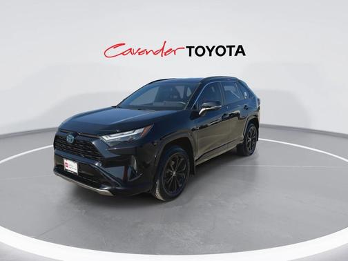 2022 Toyota RAV4 Hybrid SE