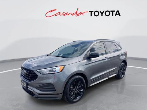 2022 Ford Edge SE