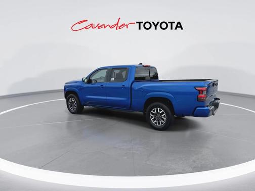 2025 Nissan Frontier SL