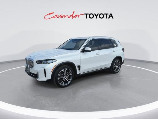Mineral White Metallic 2026 BMW X5 sDrive40i