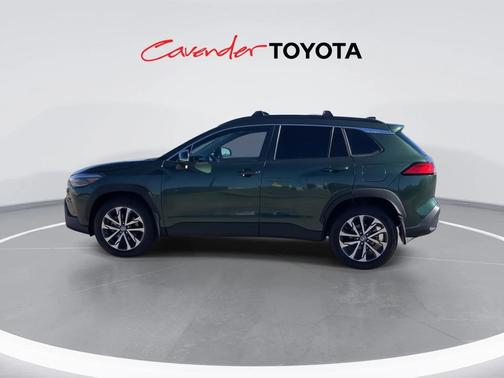 2024 Toyota Corolla Cross XLE