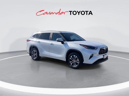 2025 Toyota Highlander XLE
