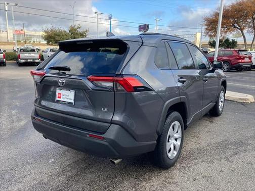 2020 Toyota RAV4 LE