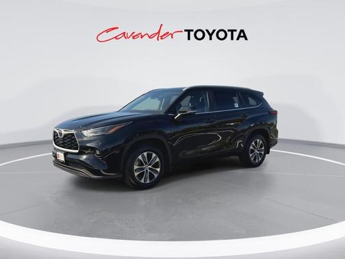 Midnight Black 2026 Toyota Highlander XLE