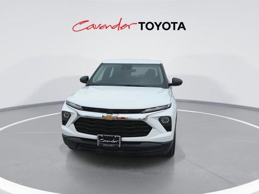 Summit White 2025 Chevrolet Trailblazer LS
