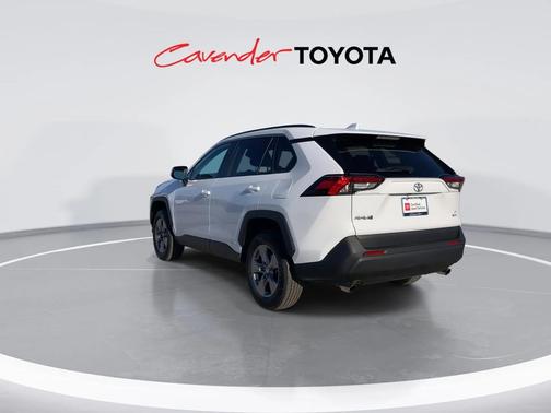 2025 Toyota RAV4 Hybrid SE