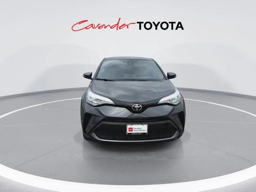 2022 Toyota C-HR XLE