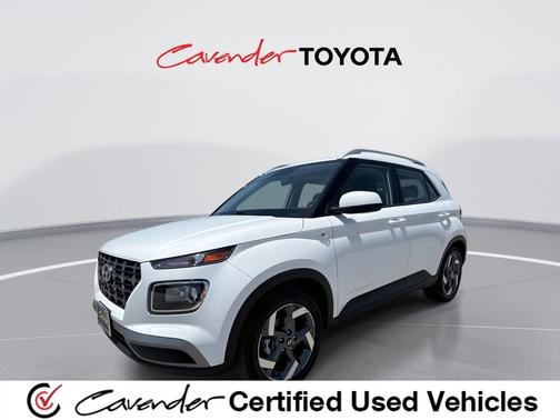 Lunar White 2025 Hyundai VENUE SEL