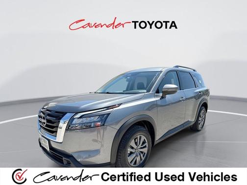 2025 Nissan Pathfinder SV FWD