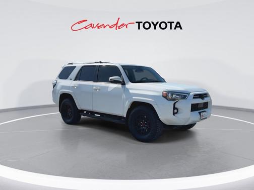 Ice Cap 2024 Toyota 4Runner SR5 Premium
