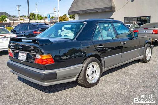 1990 Mercedes-Benz S-Class 300SE