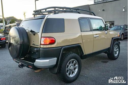 2011 Toyota FJ Cruiser Base