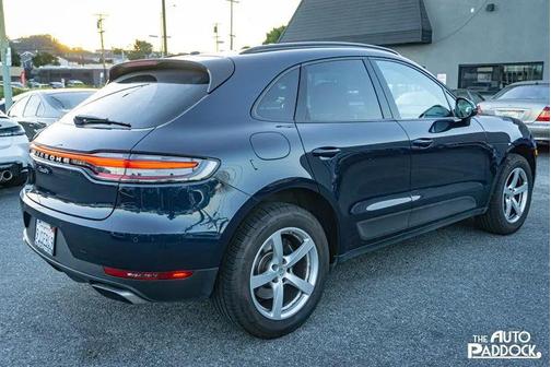 2021 Porsche Macan Sport Utility 4D