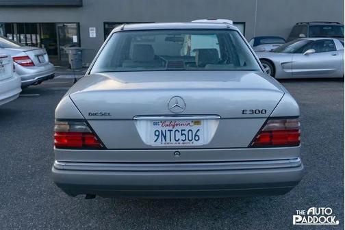1995 Mercedes-Benz E-Class E 300D Sedan 4D