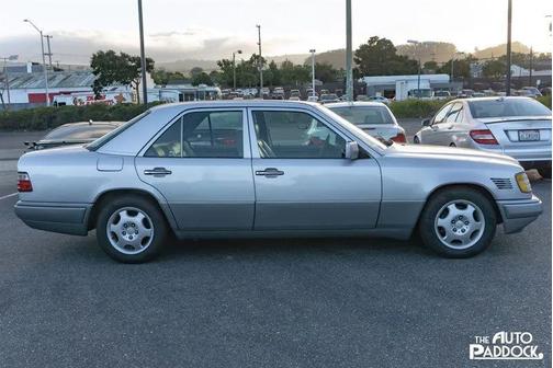 1995 Mercedes-Benz E-Class E 300D Sedan 4D