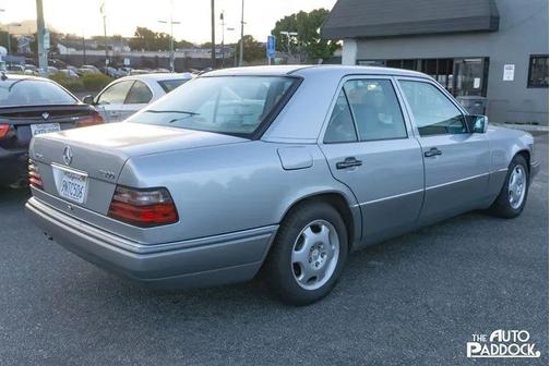 1995 Mercedes-Benz E-Class E 300D Sedan 4D