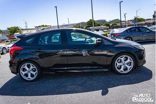 Tuxedo Black 2014 Ford Focus ST