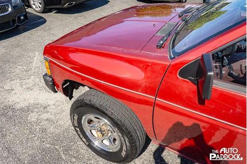 1992 Nissan Pathfinder XE Sport Utility 4D