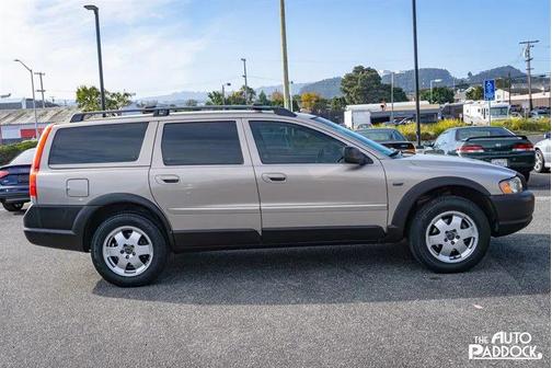 Ash Gold Metallic 2002 Volvo V70 XC