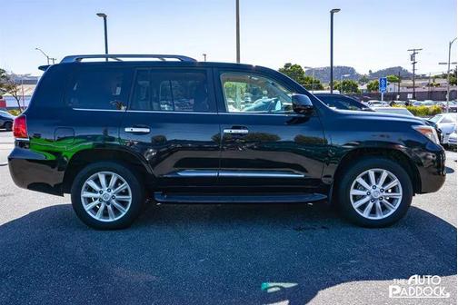 2011 Lexus LX 570 Base