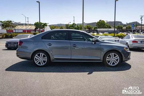 2017 Volkswagen Jetta 1.8T SEL