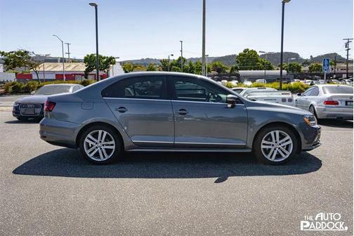 2017 Volkswagen Jetta 1.8T SEL