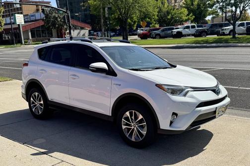 2018 Toyota RAV4 Hybrid XLE