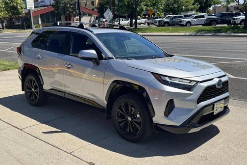 2024 Toyota RAV4 Hybrid SE