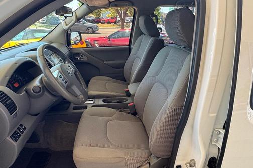 2017 Nissan Frontier SV