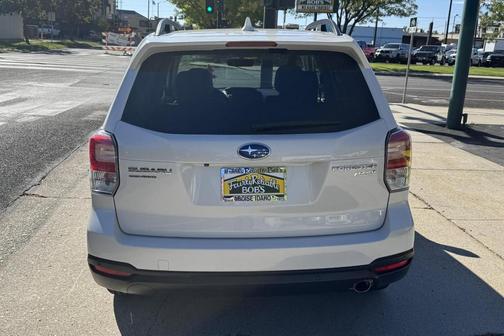 2017 Subaru Forester 2.5i Touring