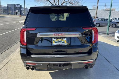2022 GMC Yukon AT4