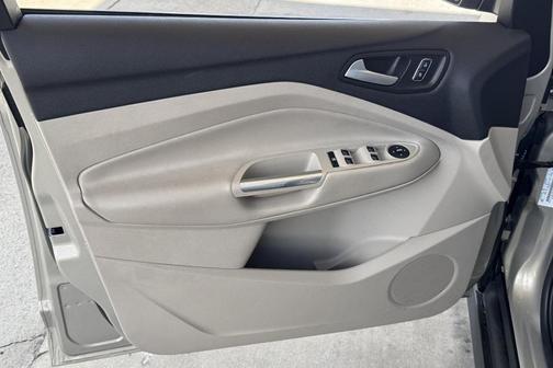 2015 Ford C-Max Hybrid SE