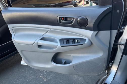 2014 Toyota Tacoma Base