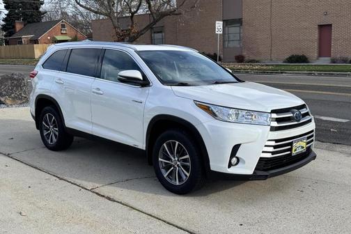 2019 Toyota Highlander Hybrid XLE