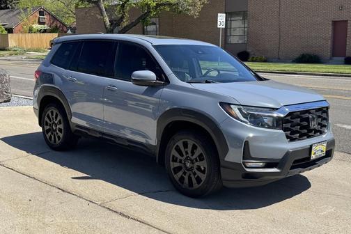 Sonic Gray Pearl 2023 Honda Passport EX-L