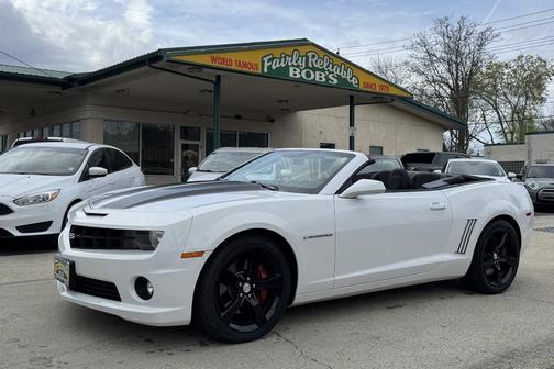Summit White 2013 Chevrolet Camaro 2SS