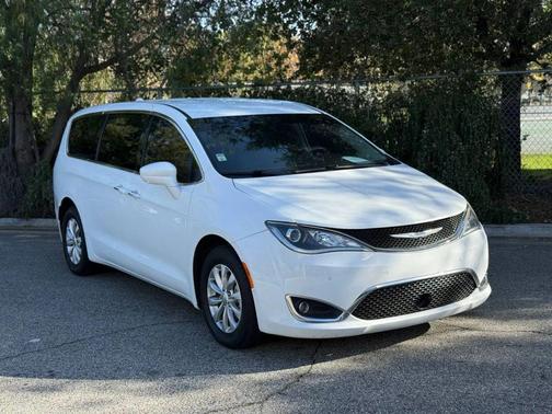 2019 Chrysler Pacifica Touring Plus