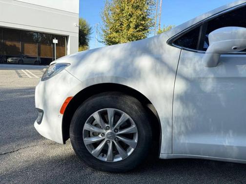 2019 Chrysler Pacifica Touring Plus