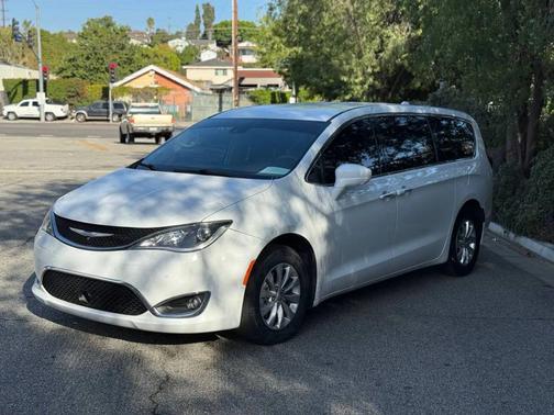 2019 Chrysler Pacifica Touring Plus
