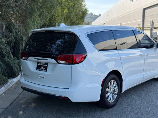 2019 Chrysler Pacifica Touring Plus