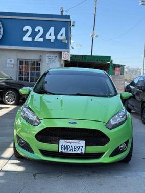 Green Envy Metallic Tricoat 2014 Ford Fiesta SE
